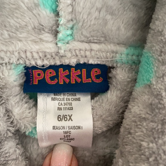 Pekkle KittyKat Robe Fits Ages 5-8 girls - Picture 3 of 4